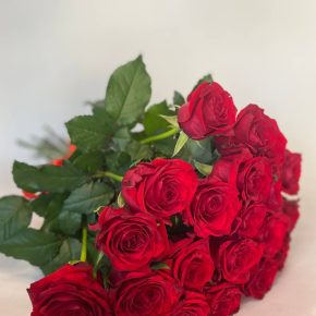 Букет червоних троянд