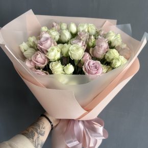 Букет кущових троянд